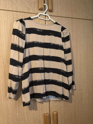 Benetton blouse used, beige and black, one size