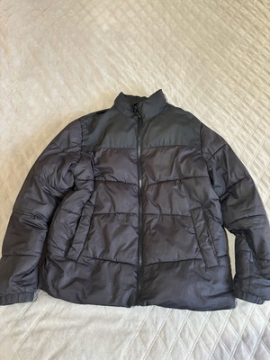 Jack & Jones μπουφάν μεταχειρισμένο, μέγεθος L, μαύρο