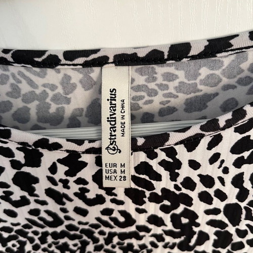 Stradivarius mini leopard print dress like new, size M