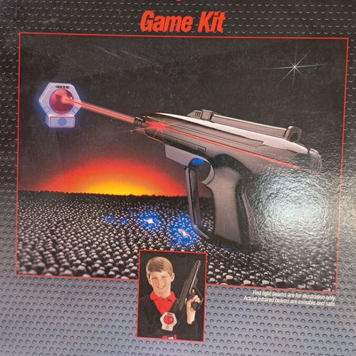 Vintage Lazer Tag Game Kit Worlds of Wonder like new, complete with box