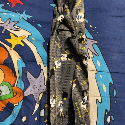 Tie like new with Mickey Mouse design