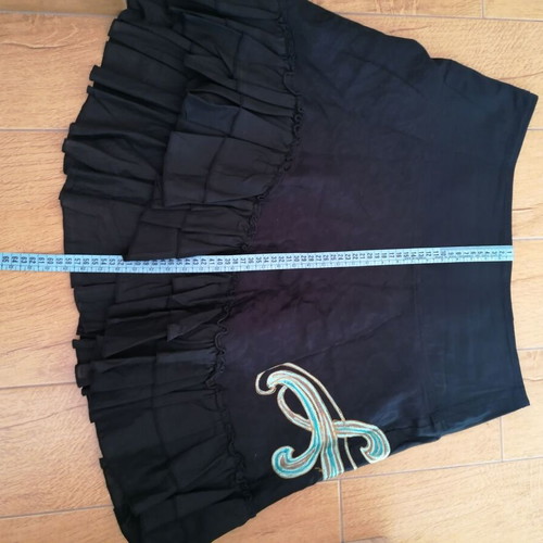 St Martin's skirt new, size L, black