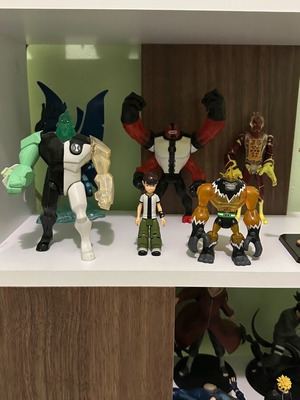 Ben10 figures set
