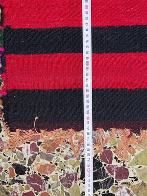 Woven wool runner like new 0.75 x 2.24