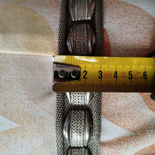 Metal belt used, length 60-70cm, width 3cm