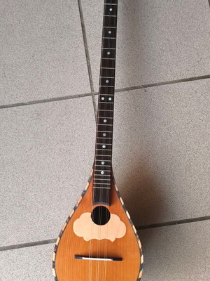 Three-stringed Tzouras new