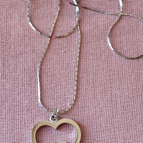 Silver necklace 925 with heart pendant, like new