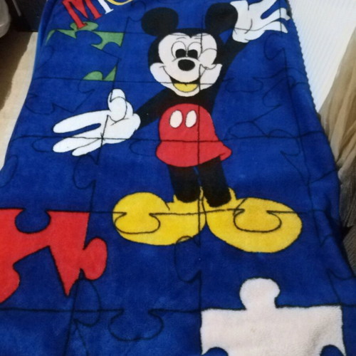 Children's blanket like new