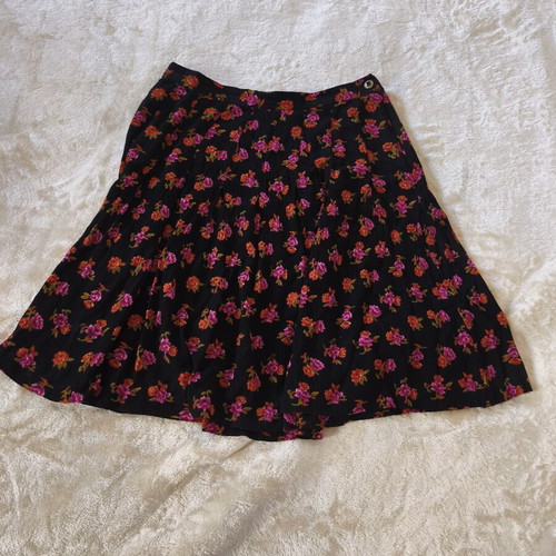 Vintage floral skirt SK & Company size 12 used, black with pink and orange flowers