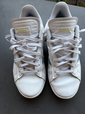 Adidas Grand Court Alpha sneakers used, size 43.5, white