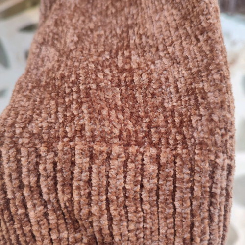 Chenille sweater with neckline new, one size, brown