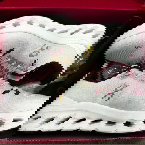 On Cloud Tilt αθλητικά παπούτσια καινούργια, πολύχρωμα μέγεθος 41