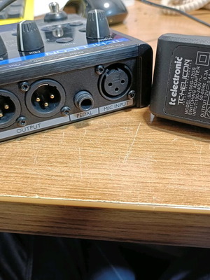TC Helicon Voicetone Create XT used