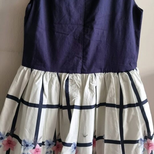 Dress with pearls new, size 14 years