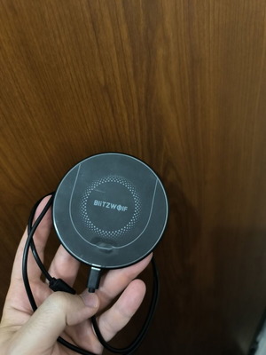BlitzWolf 15W Qi Fast Wireless Charger used