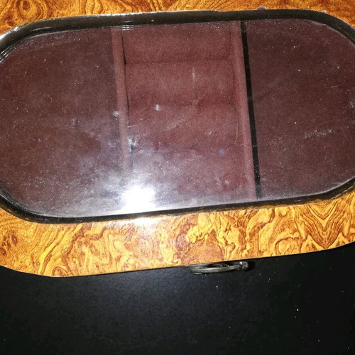 Jewelry box like new, brown, 25x14