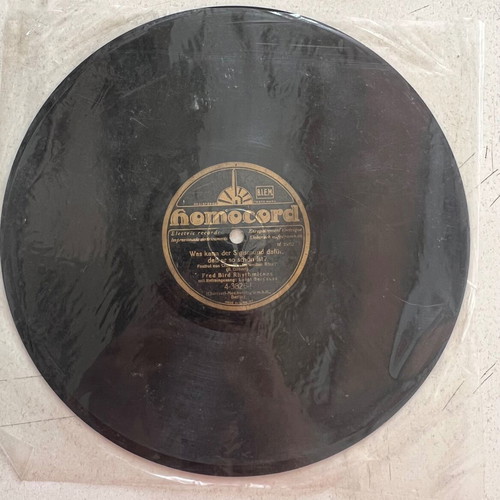 Vintage gramophone records used, pack of 4, in good condition