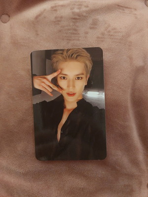 Taeyong Regular-Irregular фотокарта като нова