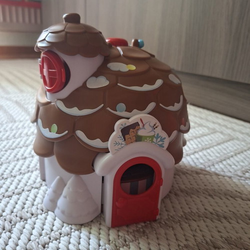 Klorofil miniature toy Pinecone with snacks