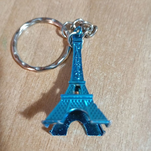 Eiffel Tower metal keychain new, blue Paris souvenir