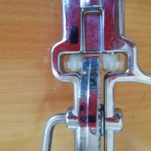 Egg beater vintage used manual working
