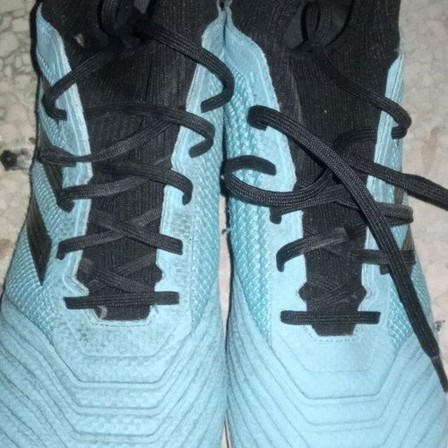 Ποδοσφαιρικά παπούτσια Adidas Predador μεταχειρισμένα, τιρκουάζ, νούμερο 46
