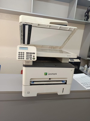 Photocopier machine lightly used, like new