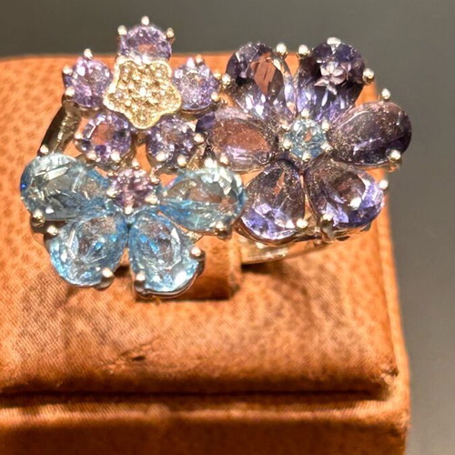 White gold k18 ring with brilliant, aquamarine and amethysts new