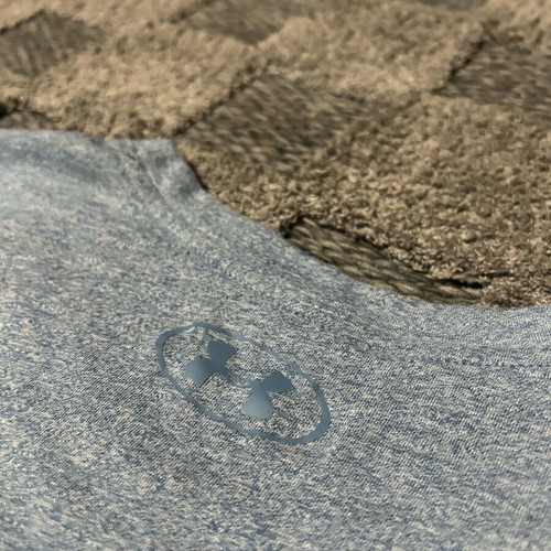 Under Armour Threadborn HeatGear short sleeve T-shirt like new, blue turquoise, size S/M