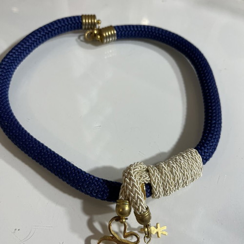 Handmade blue necklace like new