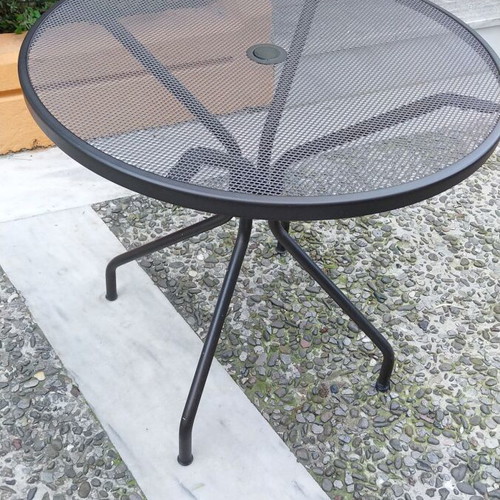 Mexil garden table and 4 chairs like new