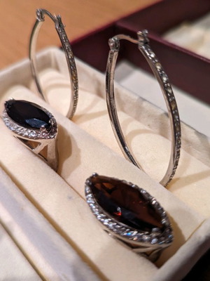 oval shaped earrings & rings