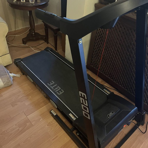Elite E200 treadmill like new