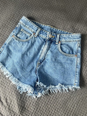 A-Style women's denim shorts like new, size S 36 8, blue