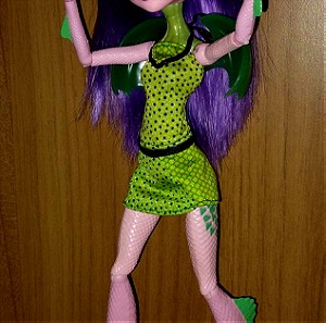 Mattel 2011 MONSTER HIGH Create-A-Monster starter pack Dragon girl