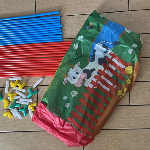 Children's Farm Play Tent like new, 95x72x102 cm