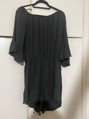 Attrattivo one-piece medium like new, green, 100% viscose