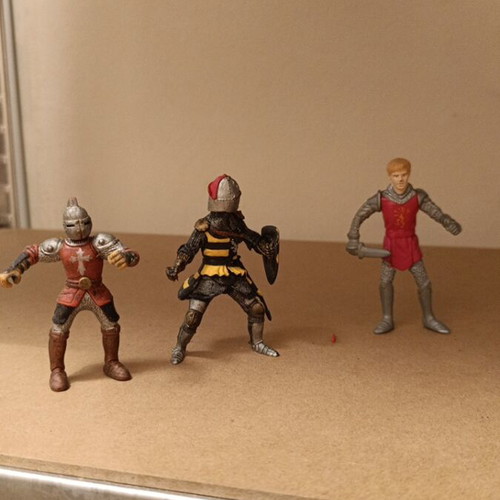 Knight figures used, set of 5