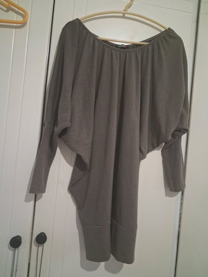 Chic Batwing Dress Tunic Made in Italy like new, earthy olive