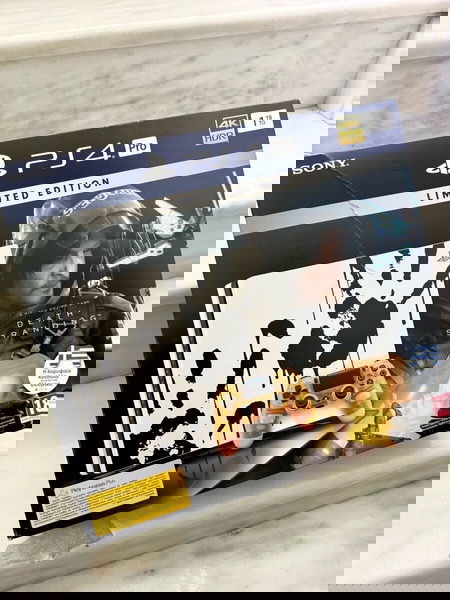 Sony PlayStation 4 PRO DEATH STRANDING