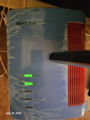 FritzBox 7690 router and AVM Dect C6 like new