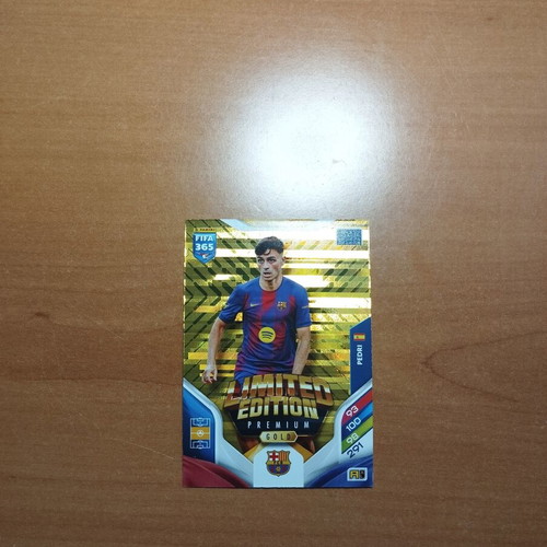 Panini FIFA 365 Adrenalyn XL Pedri card like new