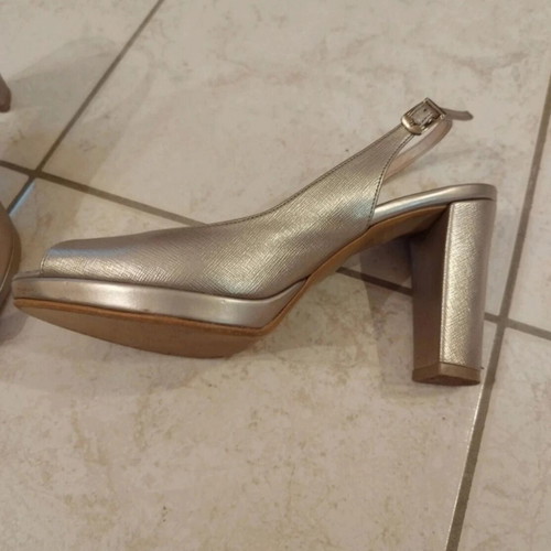 Ellen peep toe sandals used, gold color, size 40, 10 cm heel