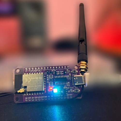Gadgets triplet new with bad USB, 5G deauther, WiFi finder