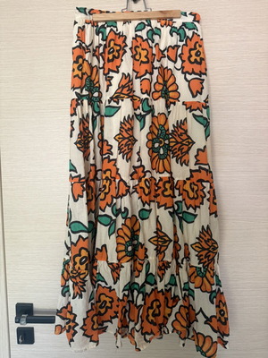 Gipsy style skirt Karavan like new, floral boho cotton