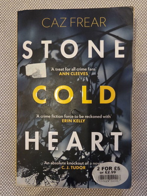 Stone Cold Heart μαλακό εξώφυλλο σαν καινούριο