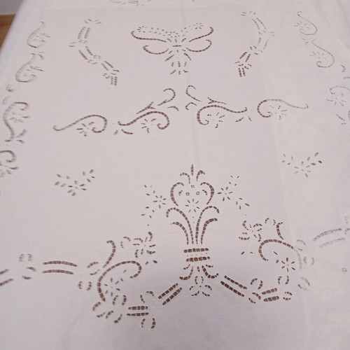 White curtain with cutwork embroidery like new, cotton fabric