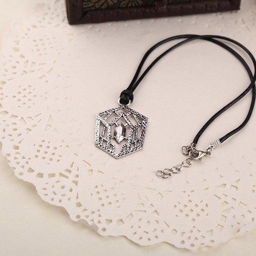 The Hobbit Kili Necklace pendant Lord of the Rings like new