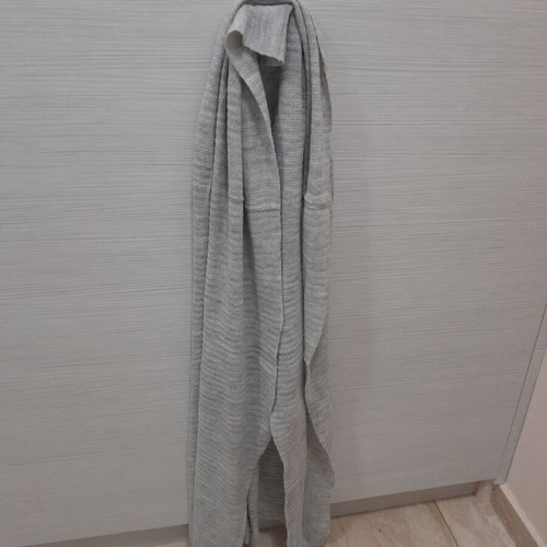 Gray scarf used wool