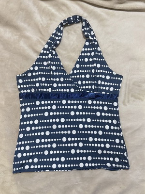 Vero Moda Womens halter top with circle pattern size M like new